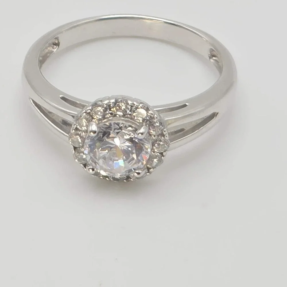Vtg CN Signed 925 Sterling Silver Ring Halo Cubic Zirconia Split-Shank Size‎ 7